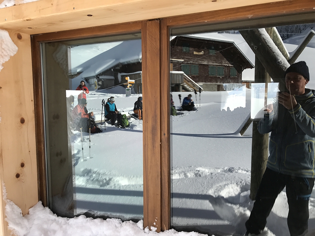 02_16. Jan 21_SAC Schneeschuhtour Schwarzsee (113).jpg